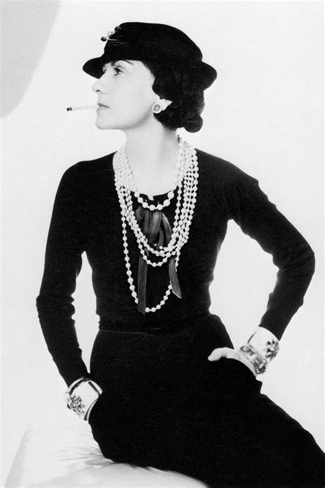 curiosidades de coco chanel|Coco Chanel: su biografía, su frases, su perfume y su .